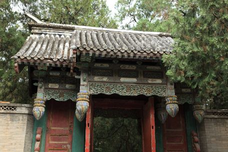 四合院中的文化符号与象征：解读中国传统建筑的深层意义