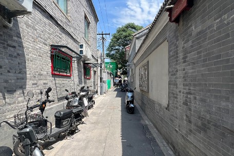 宫门口四条：胡同深处的历史回响与现代韵律