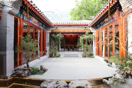 市场交易与投资趋势：高端四合院成交价趋稳分析